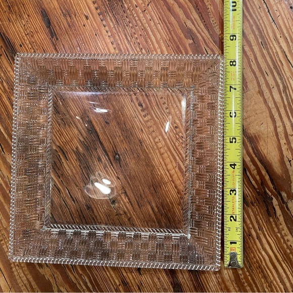 Tiffany & Co. The Woven Collection 8” square crystal Plate. Excellent Condition - Picture 2 of 4